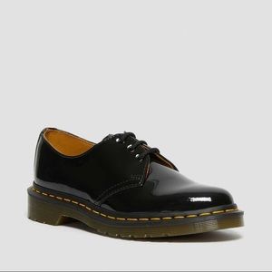DOC MARTEN 1461 CLASSIC PATENT LEATHER OXFORD SHOES IN BLACK